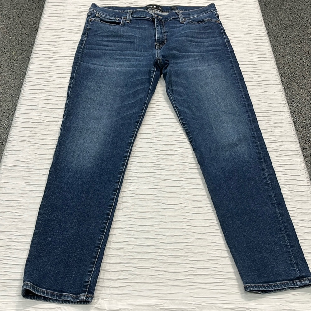 Lucky brand jeans Brooke legging blue women’s size 14/32 the mark of good luck